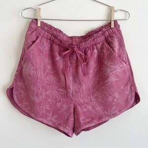 American Eagle Waist Tie Palm Tree Short in Vintage Rose
